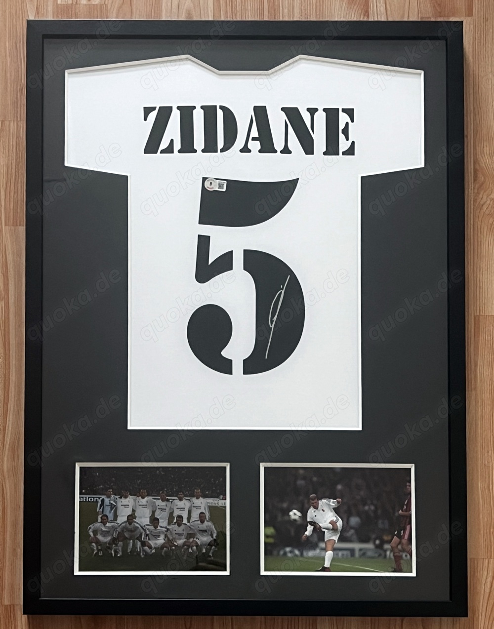 Zinedine Zidane Autogramm Real Madrid 2002 signiertes Trikot eingerahmt mit Beckett COA
