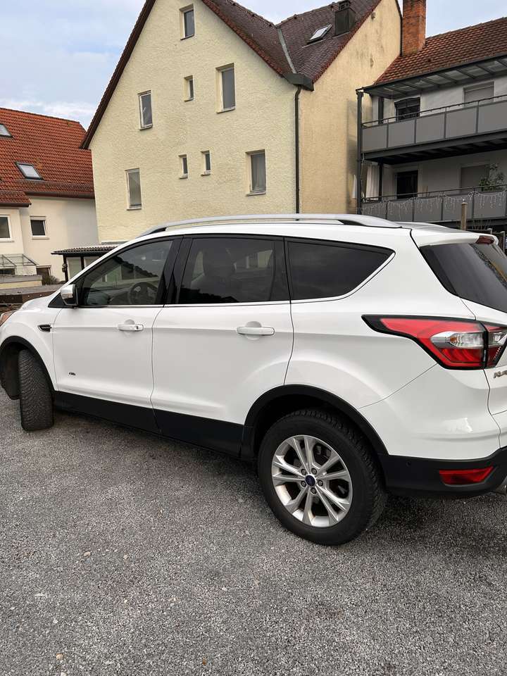 Ford Kuga Titanium mit Standheizung