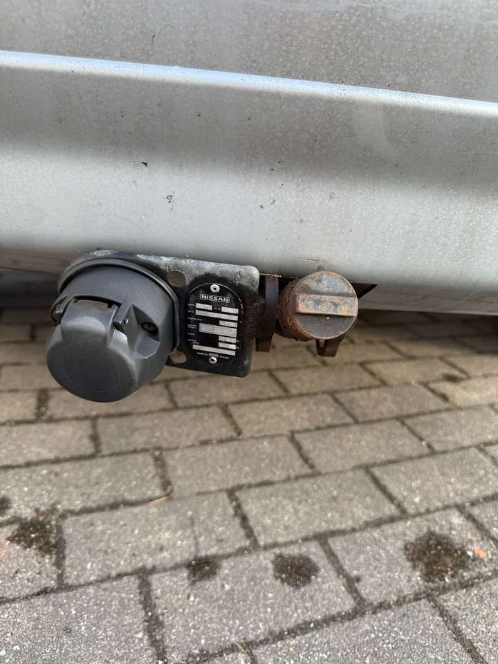 Nissan Almera Tino acenta