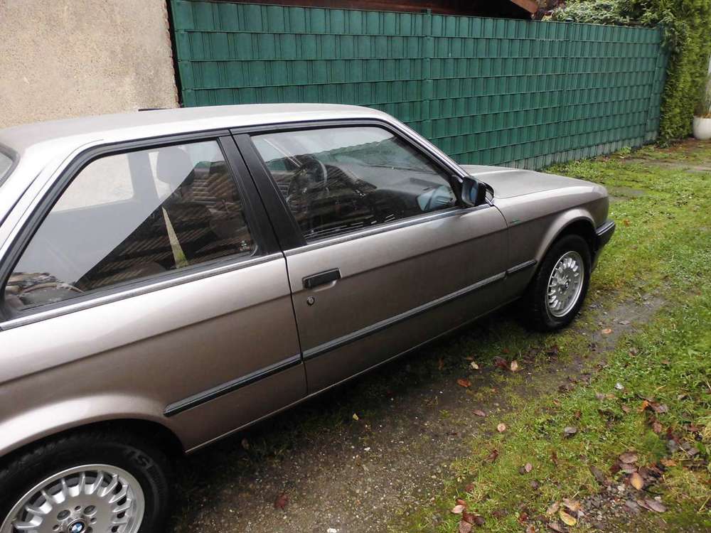 BMW 316 E30 316i Limousine