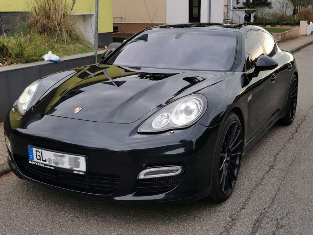 Porsche Panamera Turbo PDK AHK Burmester TÜV 10/2026 Sportchorono