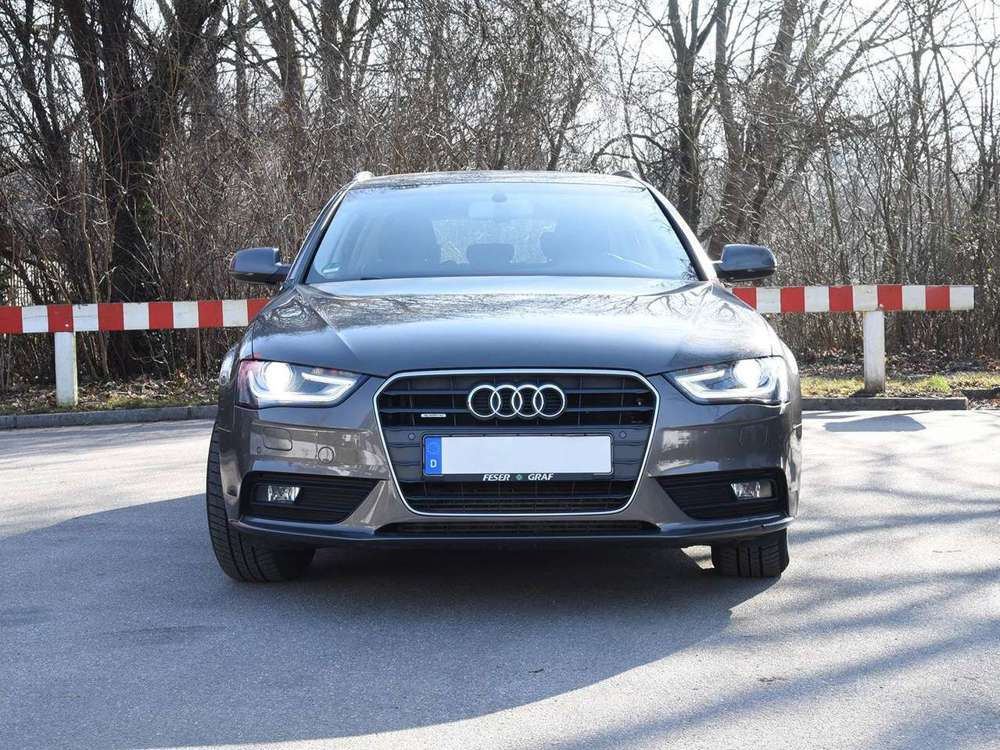 Audi A4 A4 Avant B8 2.0 TDI quattro