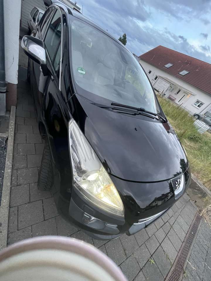 Peugeot 3008 HDi FAP 165 Automatik Platinum