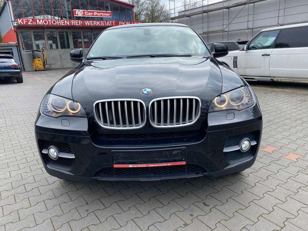 BMW X6 xDrive50i