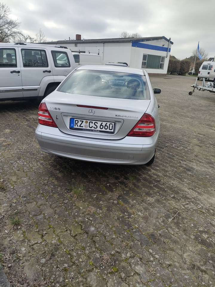 Mercedes-Benz C 180 C 180 Kompressor (203.046)