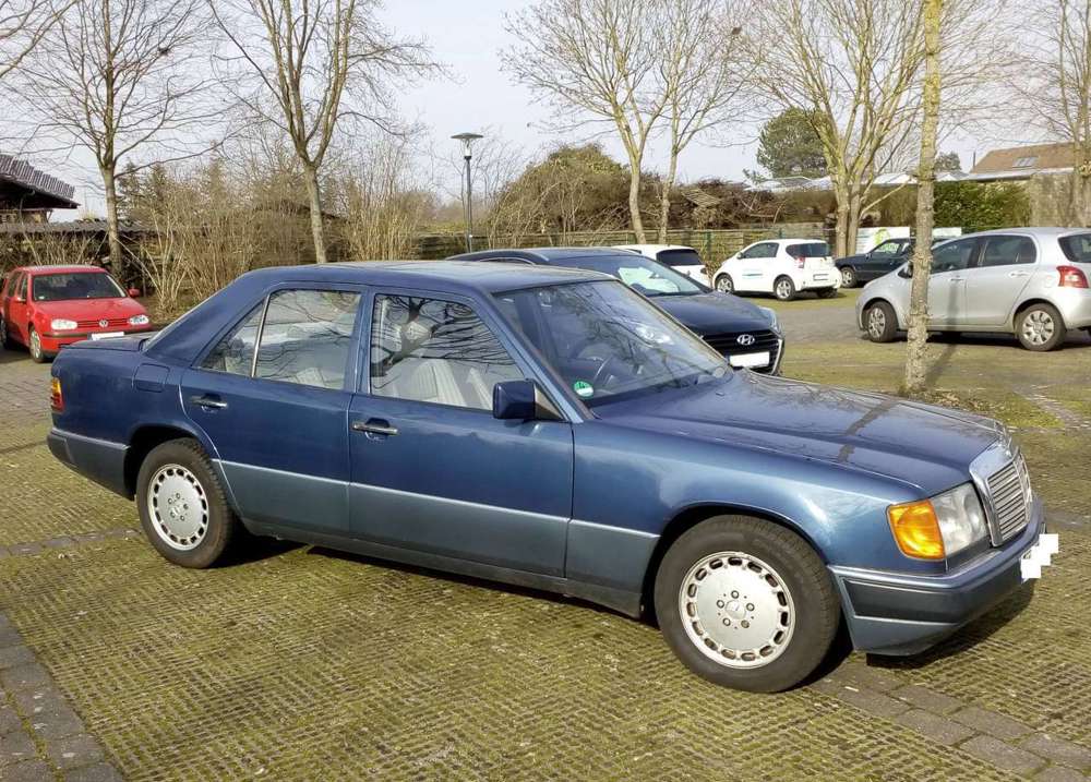 Mercedes-Benz E 260 260 E 4Matic
