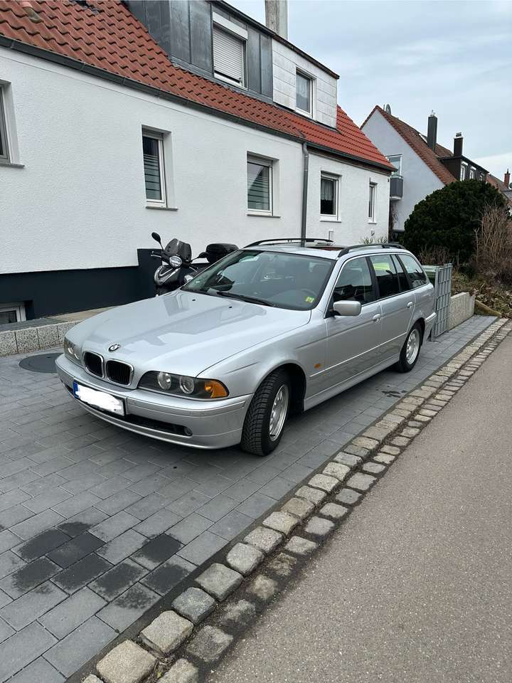 BMW 520