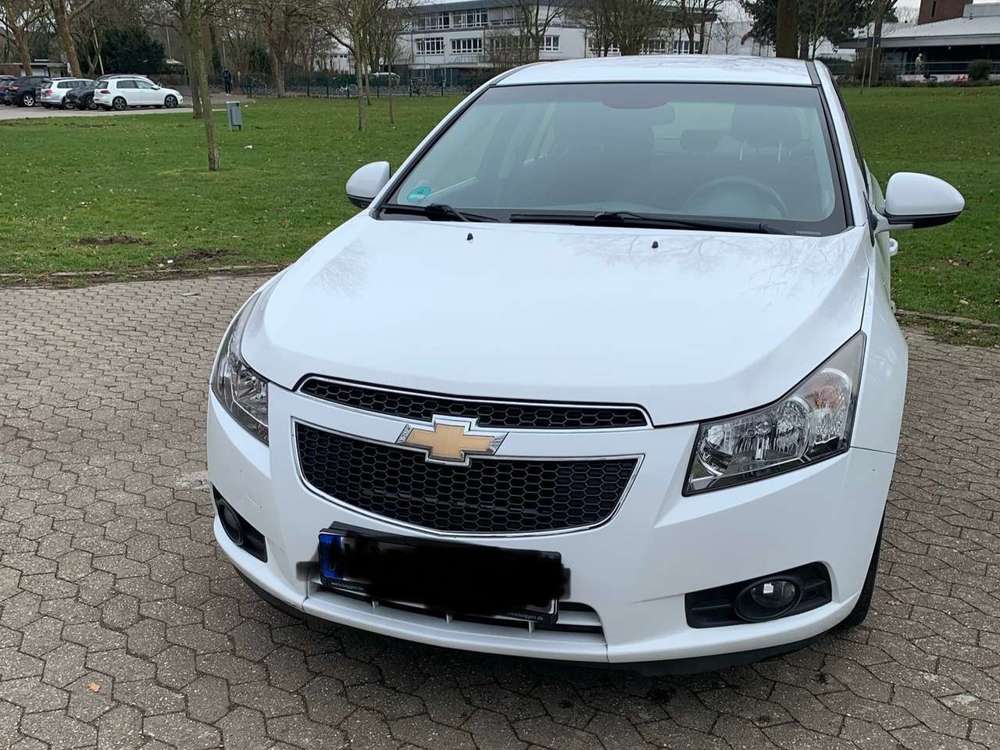 Chevrolet Cruze 1.8 LT