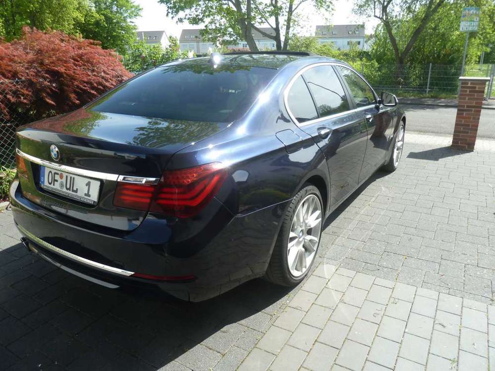 BMW 730 730d