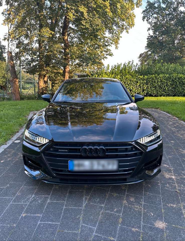 Audi A7 C8 55 TFSI quattro SLine Matrix AHK Pano Standhzng