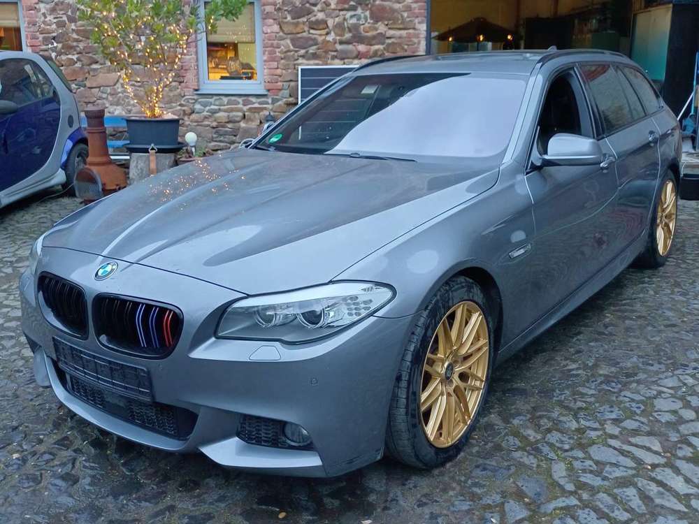 BMW 535 5er Touring Diesel 535d Touring Sport-Aut.