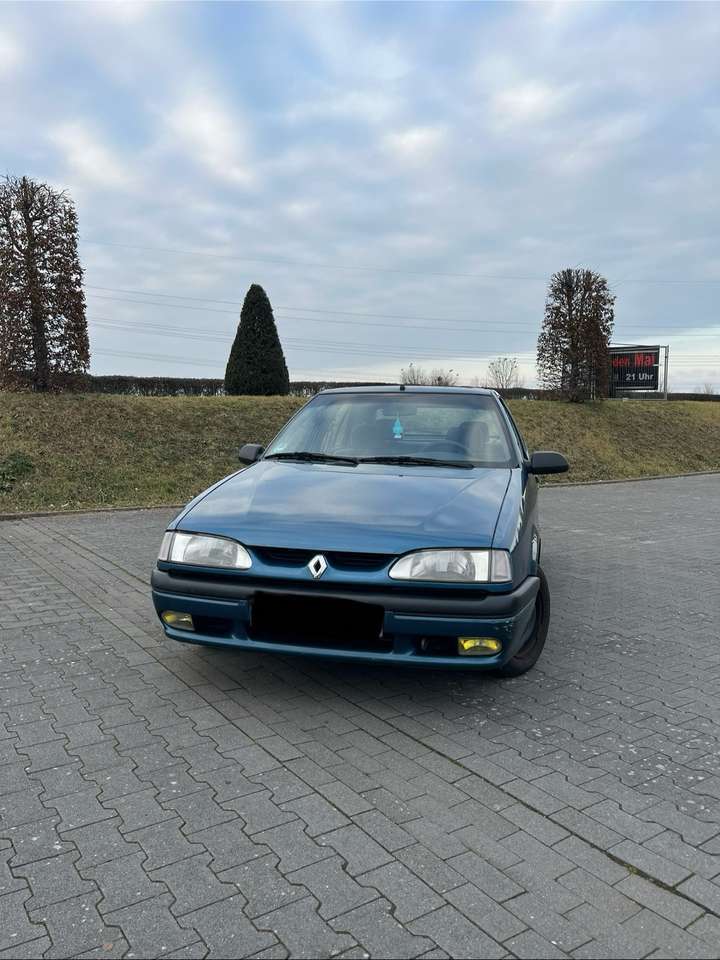Renault R 19