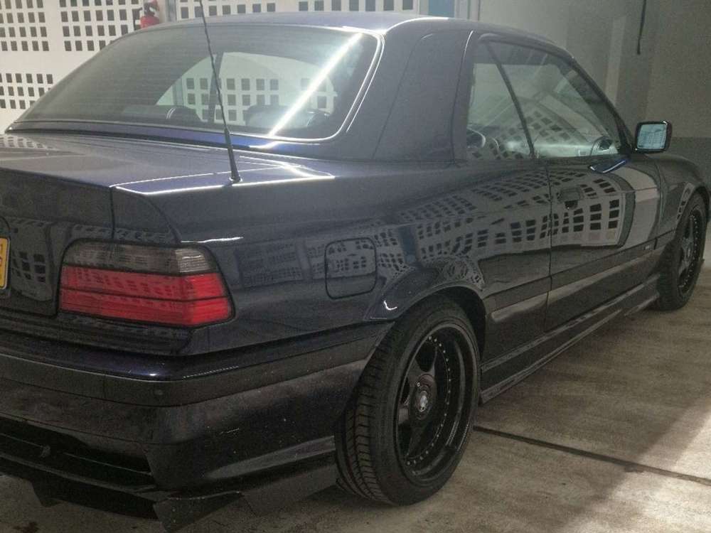 BMW 320 320i