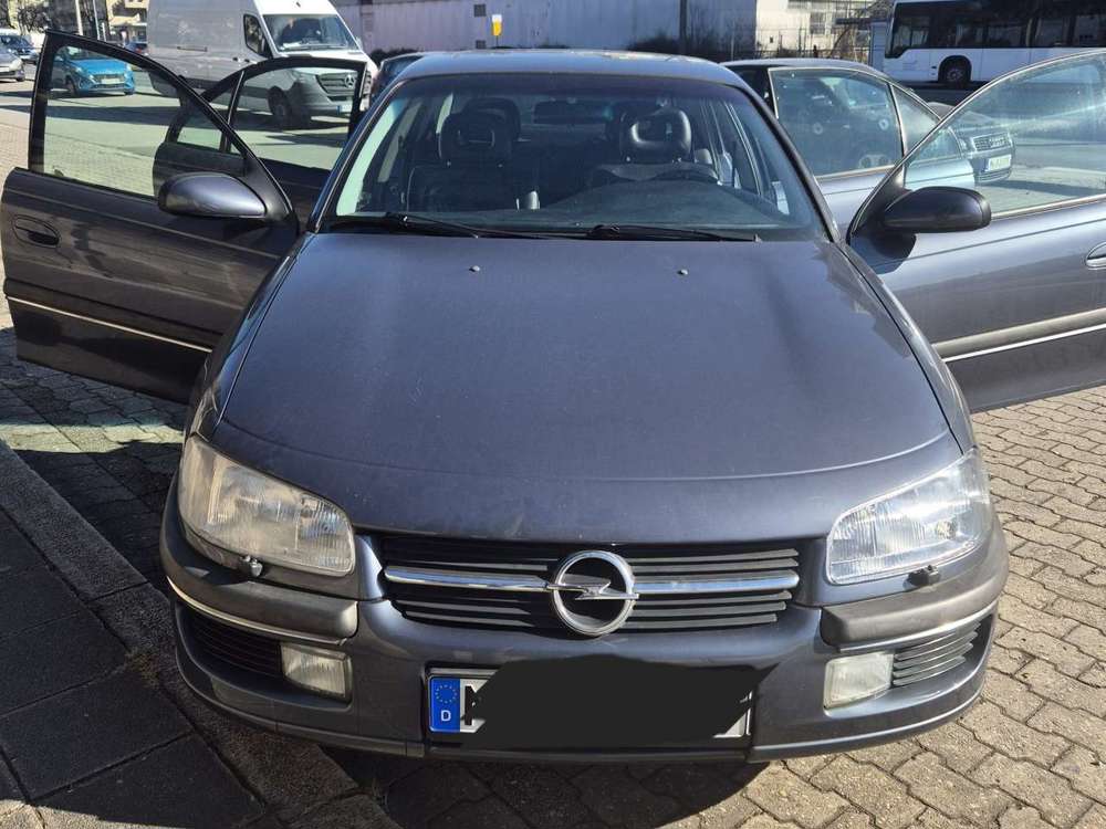 Opel Omega MV6