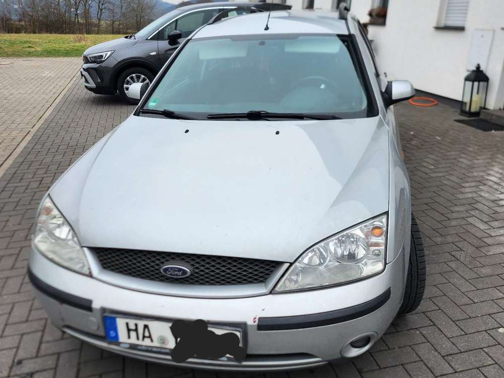 Ford Mondeo Turnier Ghia