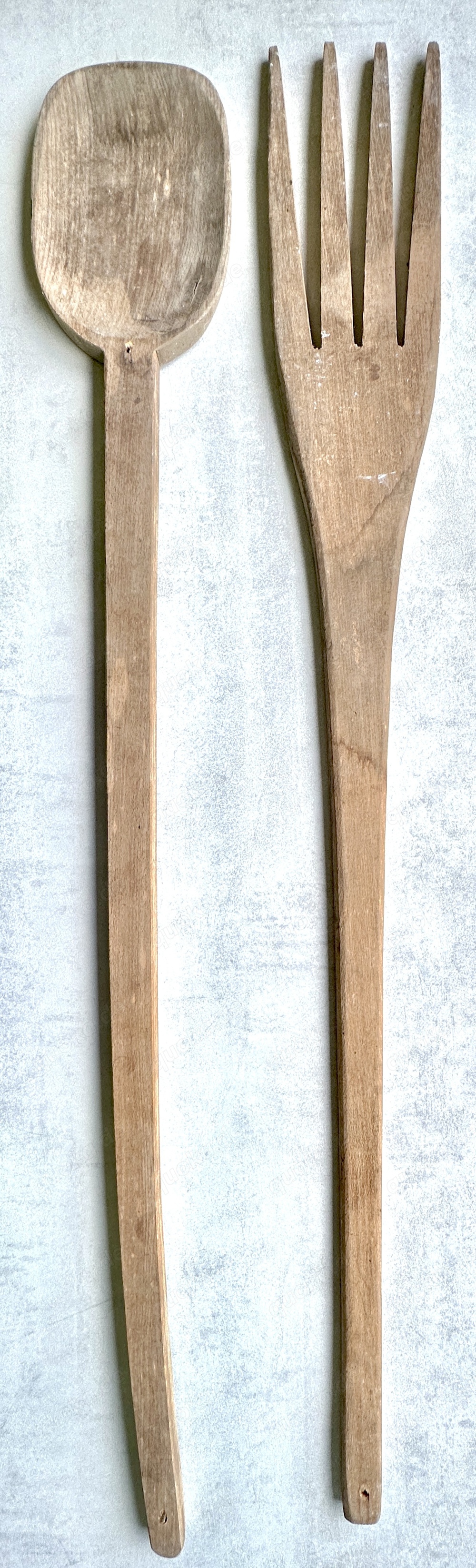 Holzlöffel und -Gabel als Dekoration