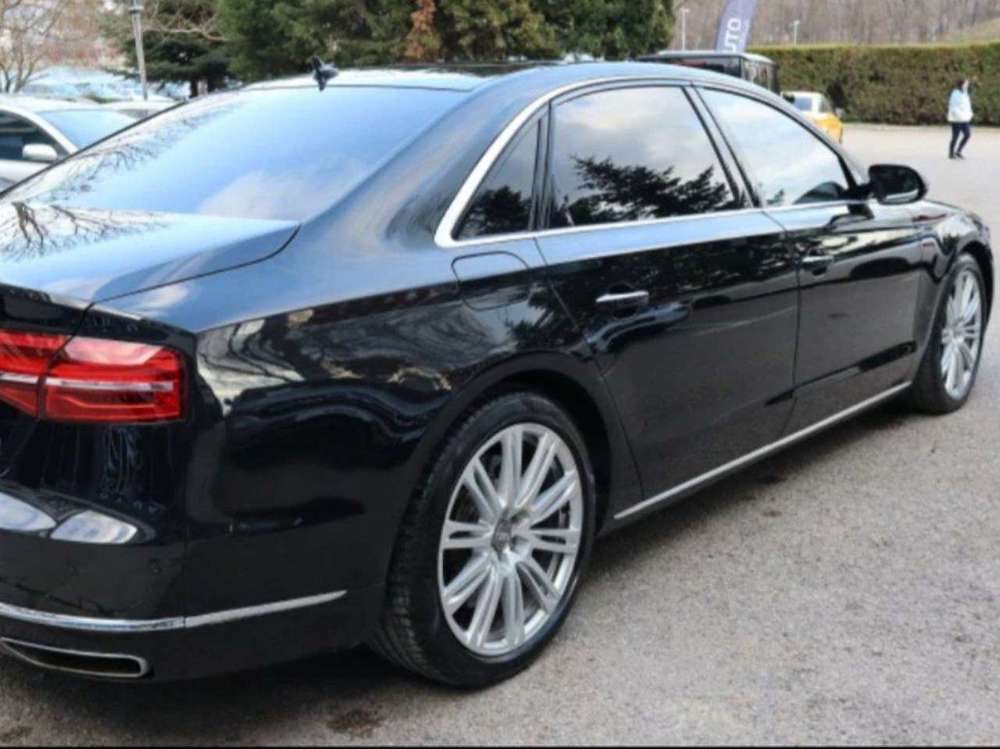 Audi A8 A8 4.2 TDI DPF (clean diesel) quattro tiptronic