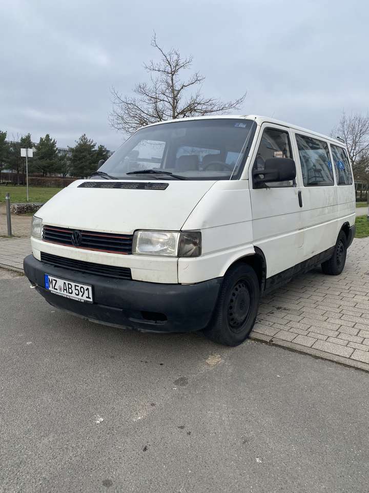 Volkswagen T4 1.9 TDI-68 PS-TÜV 07/26-AHK-SERVICE NEU