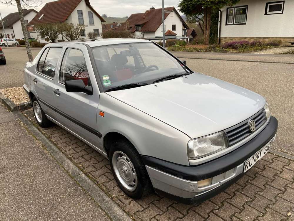 Volkswagen Vento Vento 1.8 CL