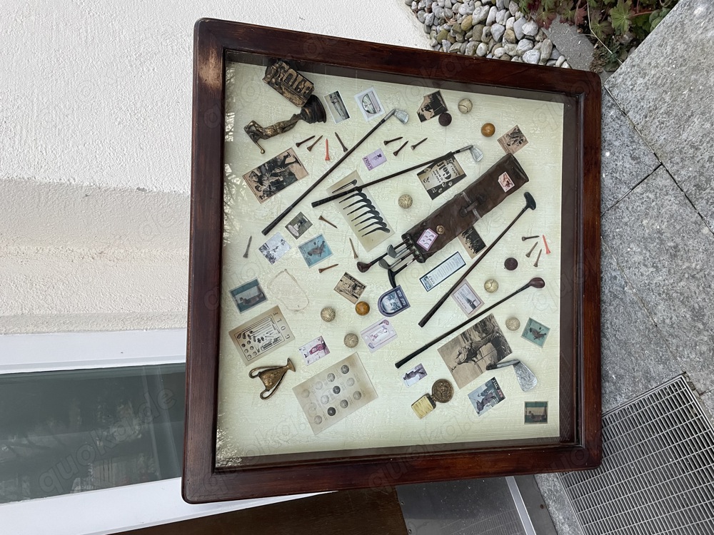 Beistelltisch mit Glasplatte Thema Golfsport