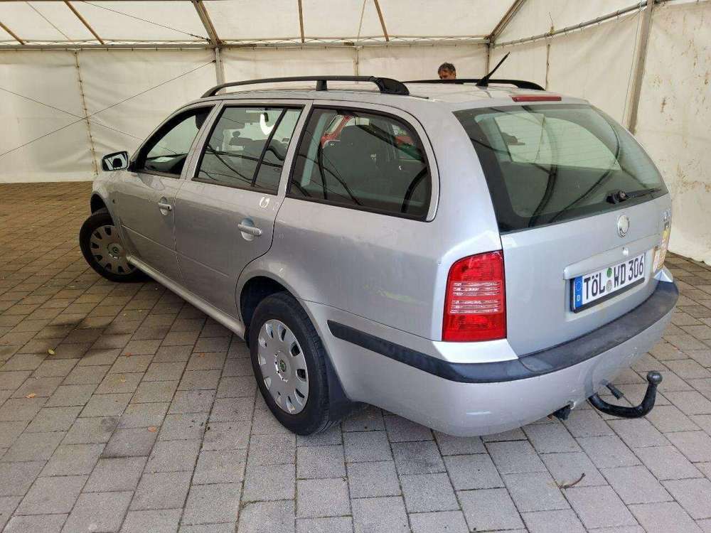 Skoda Octavia Octavia Combi 1.6 Ambiente