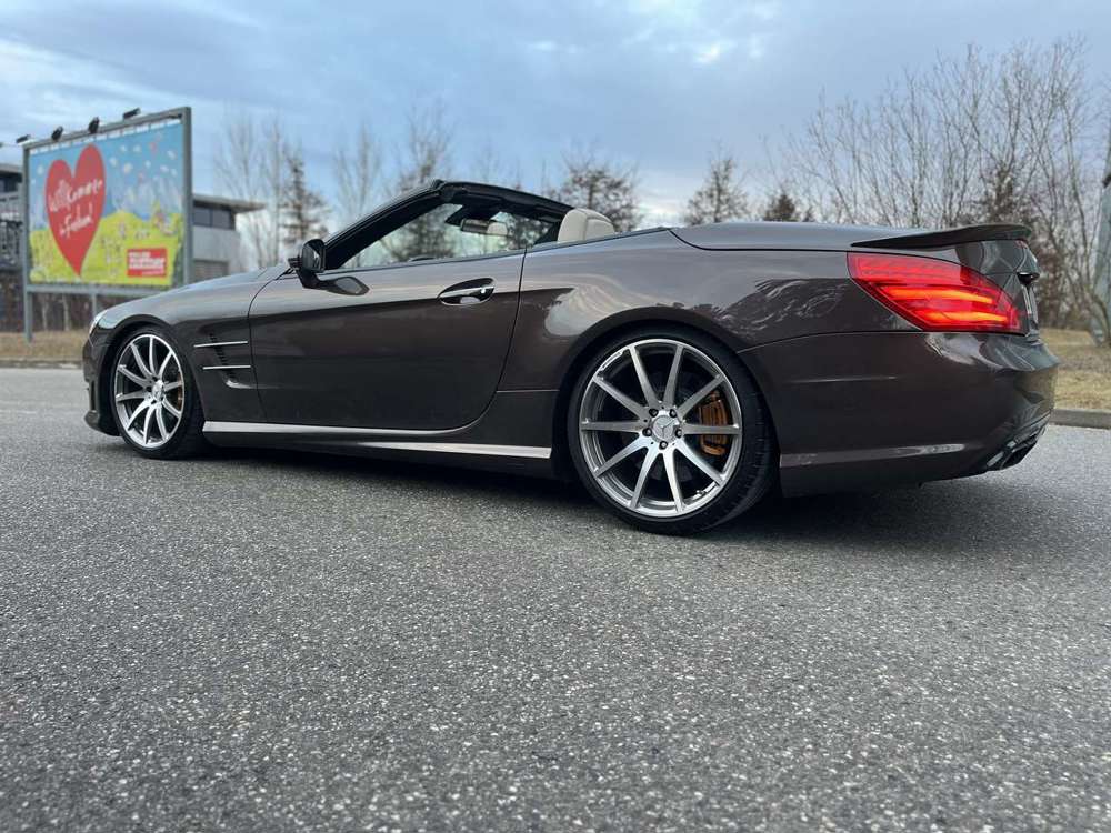Mercedes-Benz SL 63 AMG Speedshift MCT 7-Gang Sportgetriebe Performance Pa
