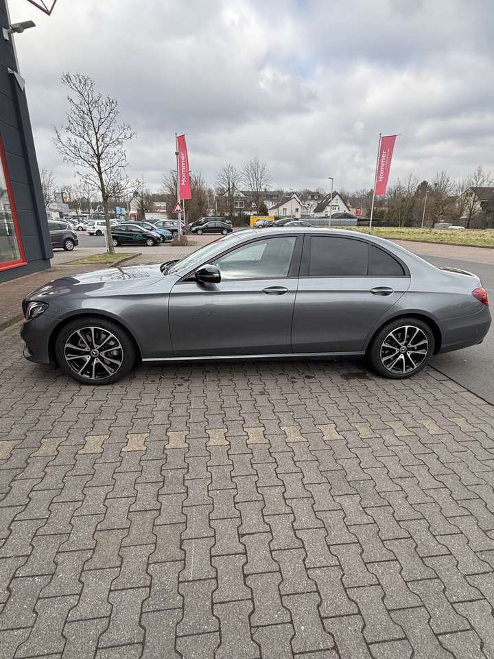Mercedes-Benz E 200 d 9G-TRONIC