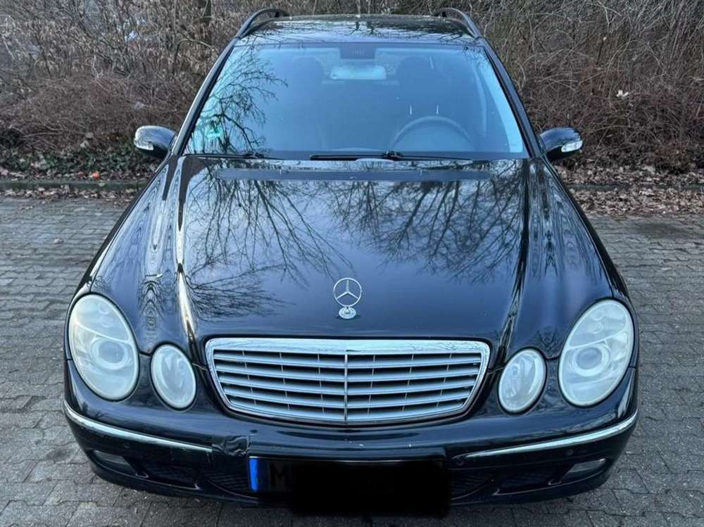 Mercedes-Benz E 240 E-Klasse T-Modell T Elegance