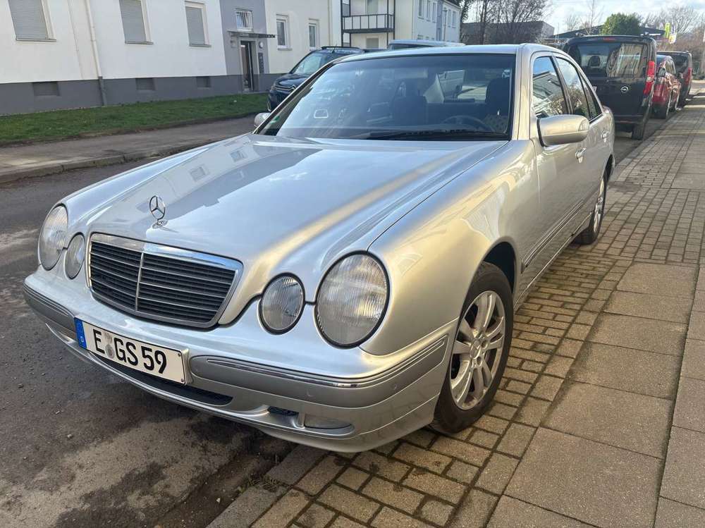 Mercedes-Benz 200 200