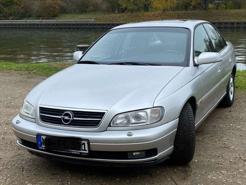 Opel Omega Omega+2.2+16+V