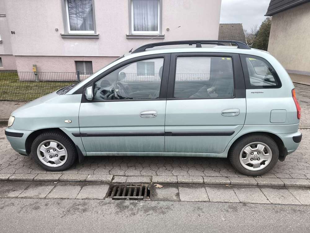 Hyundai Matrix 1.8 GLS