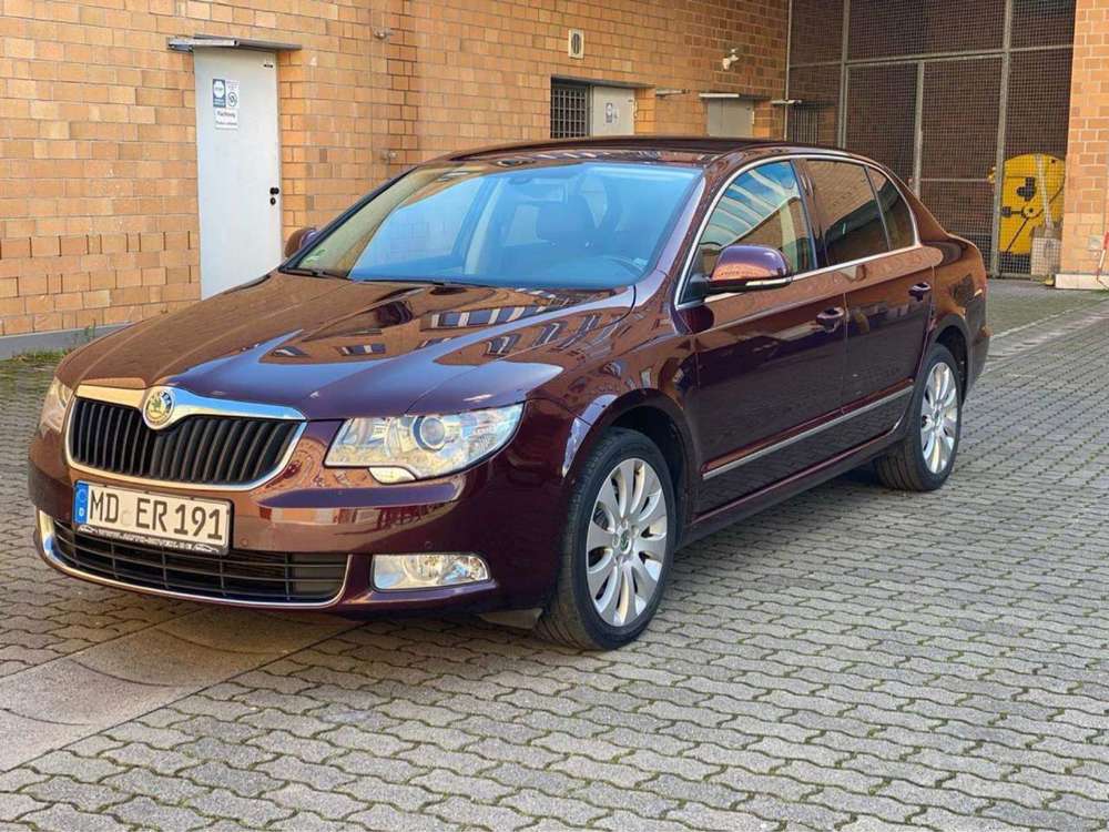 Skoda Superb 1.8 TSI Limuzin??