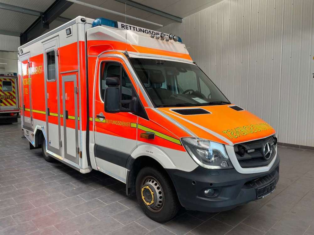 Mercedes-Benz Sprinter II Rettungswagen 519 CDI