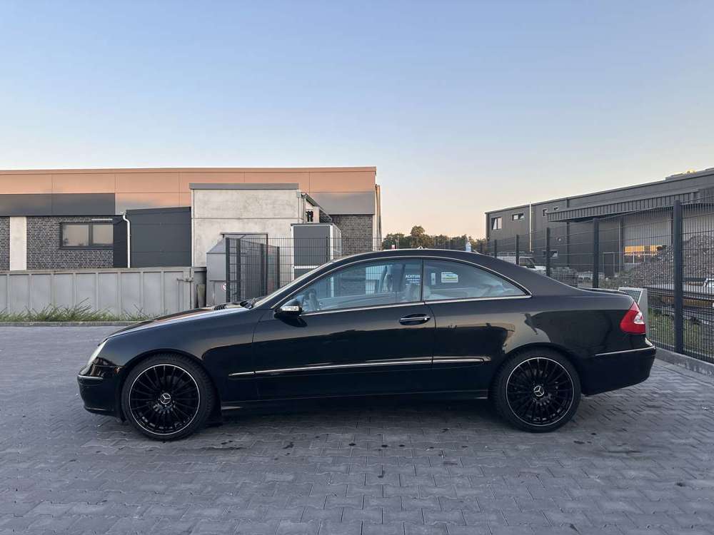 Mercedes-Benz CLK 240 Coupe Avantgarde