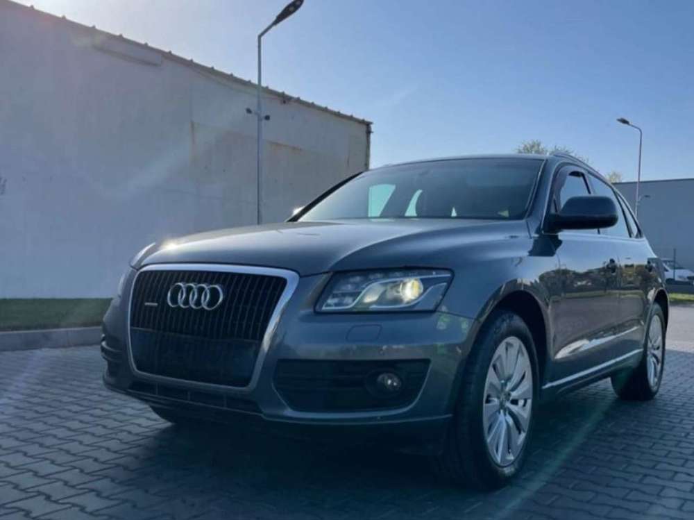 Audi Q5 2.0 TFSI hybrid quattro tiptronic