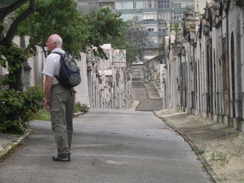 Suche junge schlanke Frau, auch andere Ethnie
