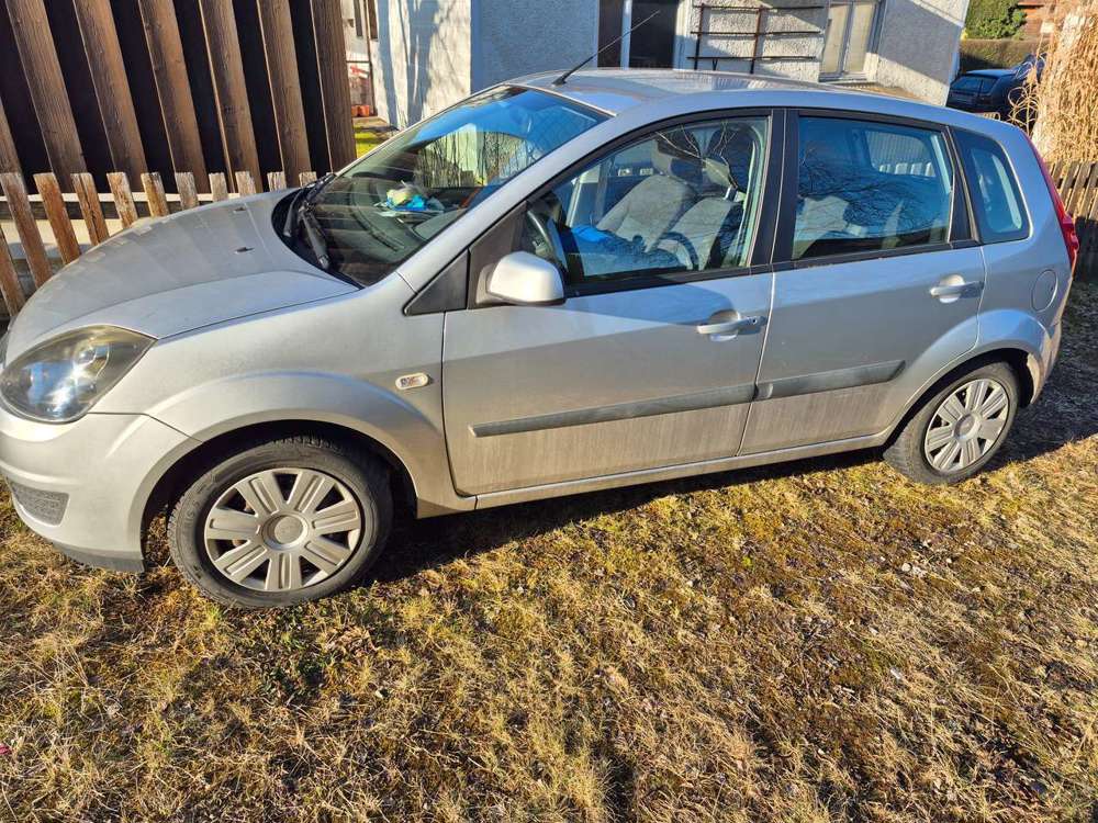 Ford Fiesta Fiesta+1.3+Connection