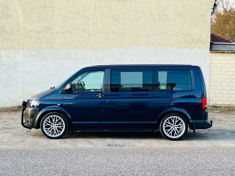 Volkswagen T5 Caravelle 2.0 TDI inkl. TV/DVD Thule Camper 10fach bereift