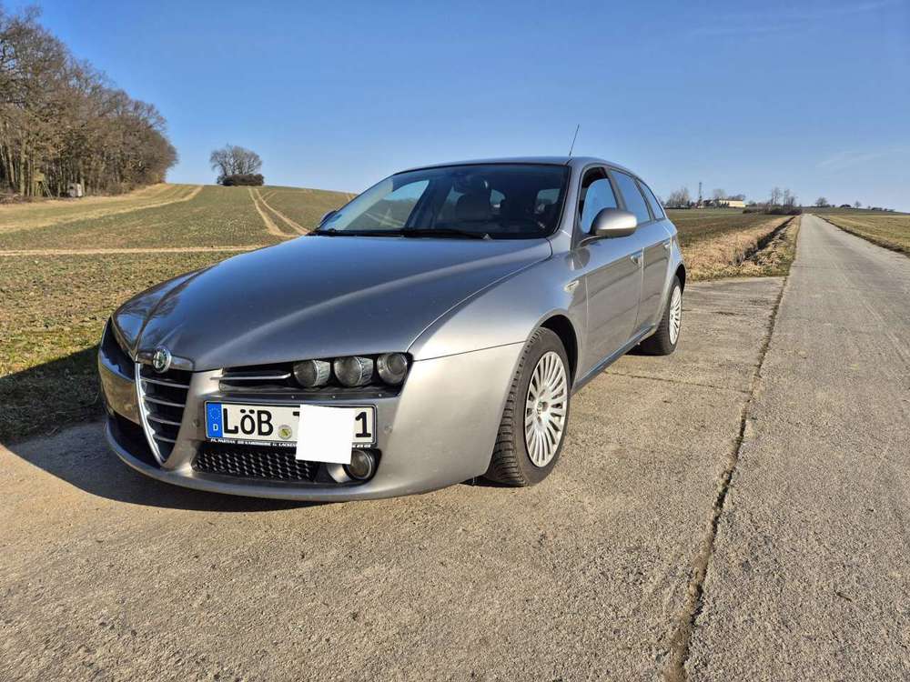 Alfa Romeo Sportwagon 1.9 JTDM 16V Distinctive