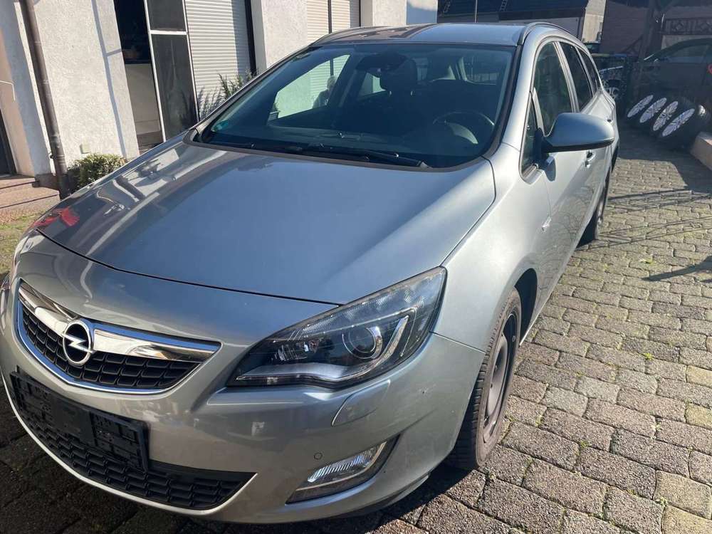 Opel Astra Astra Sports Tourer CDTI 70kw 95 PS