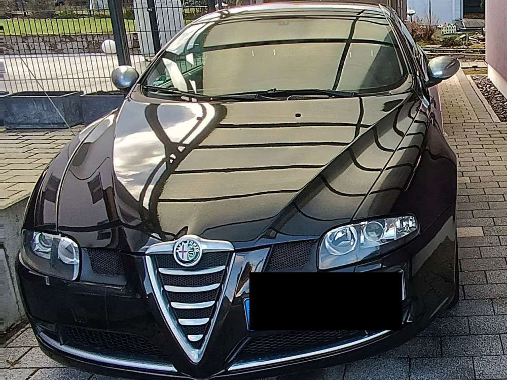 Alfa Romeo GT GT+Coupe+Diesel+1.9+JTD+M-Jet+DPF+Distinctive+Coll