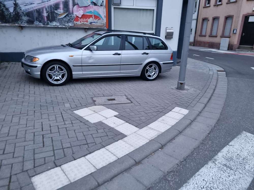 BMW 320 320d touring 2005 e46