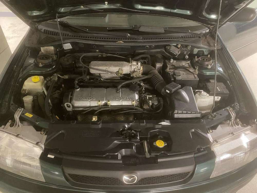 Mazda 323