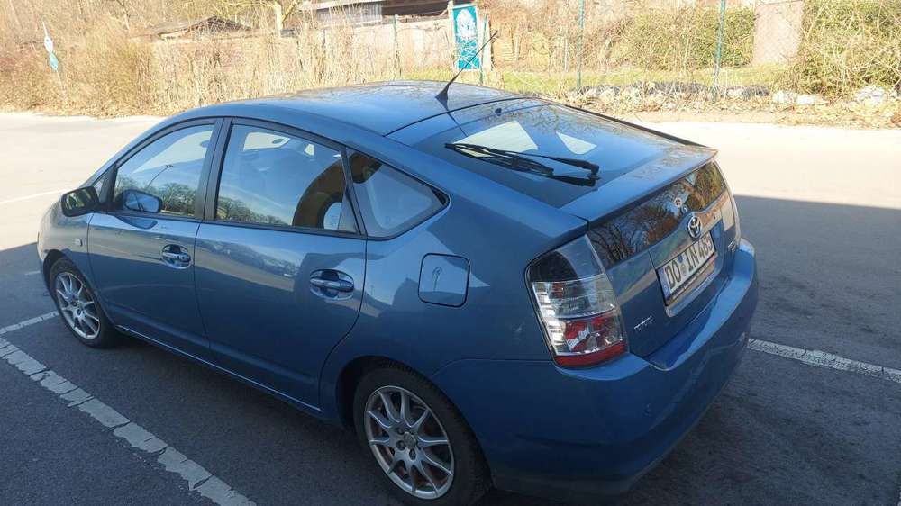 Toyota Prius (Hybrid) Executive