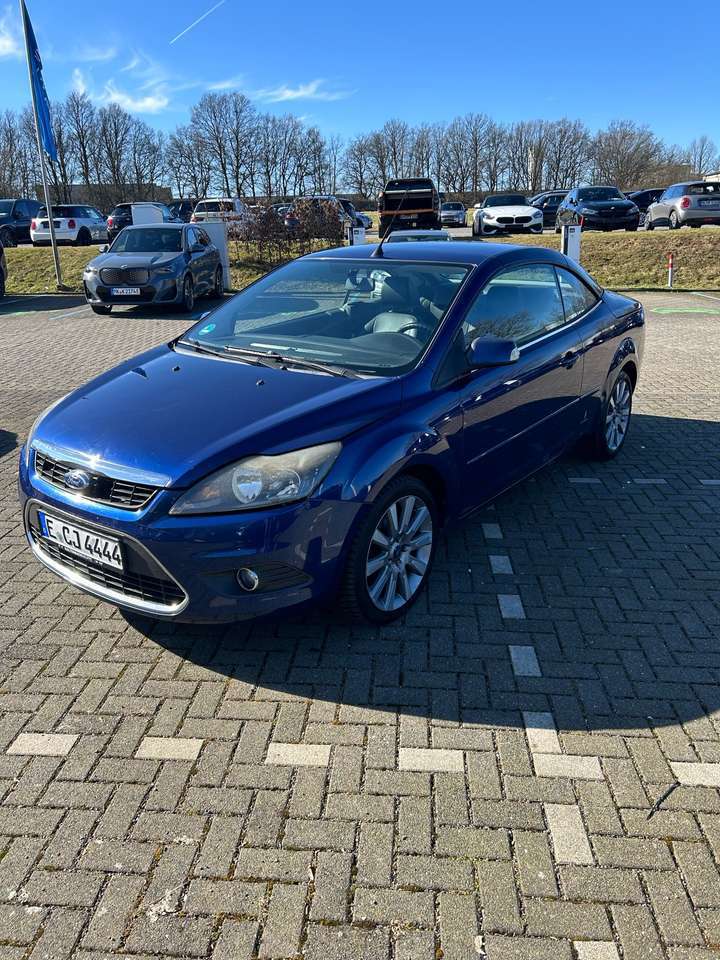 Ford Focus CC Black Magic