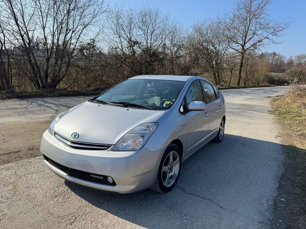 Toyota Prius Prius (Hybrid) Sol