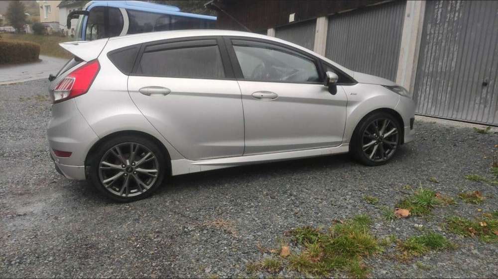 Ford Fiesta Fiesta 1.0 EcoBoost Start-Stop ST-LINE