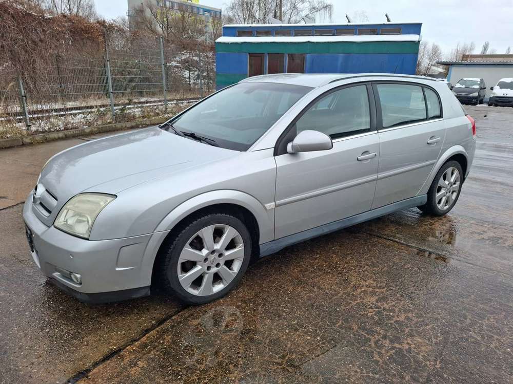 Opel Signum Elegance