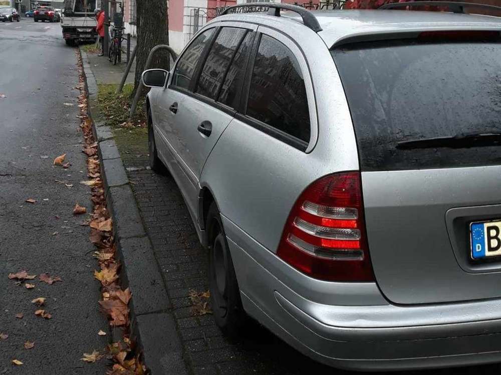Mercedes-Benz 220 C Klasse
