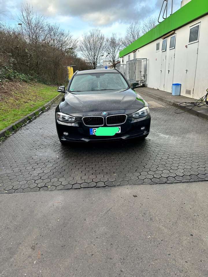 BMW 316 316d Touring Essential Edition